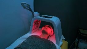 What Is Red Light Therapy? A Detailed Beginner’s Guide
